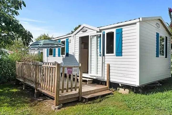 Camping pour 4 personnes à Saint-Julien-des-Landes