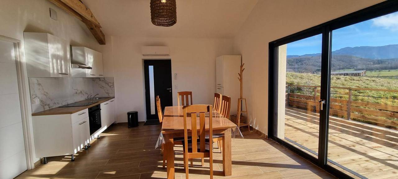 Gite face au Vercors in Marches, Région de Valence