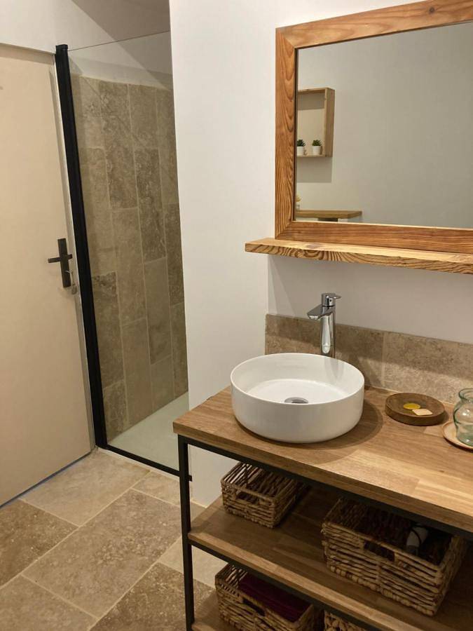 Location de vacances pour 2 personnes, avec piscine ainsi que terrasse et jardin à Taulignan - 4