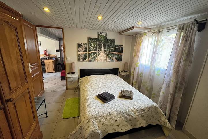 Fully Equipped Villa With Swimming Pool For 8 People Garden Barbecue Bowling Green in Bagnols-sur-Cèze, Region de Nimes