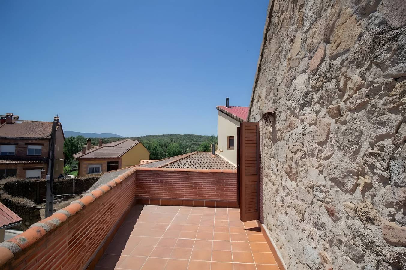 Casa de Campo 'El Portalón De Fresnedilla' com Piscina Privada, Terraço e Wi-Fi in Fresnedilla, Ávila Província