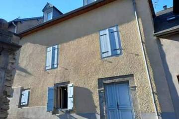 Location de vacances pour 9 personnes à Viella (Hautes-Pyrénées)