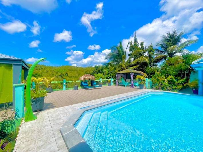 Maison de vacances pour 2 personnes, avec terrasse ainsi que piscine et vue