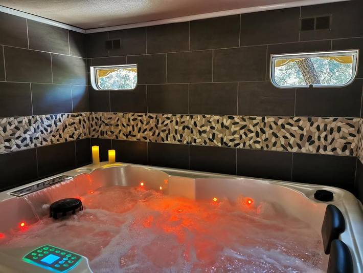 Chambre d’hôte pour 2 personnes, avec jardin et jacuzzi à Lambesc - 2