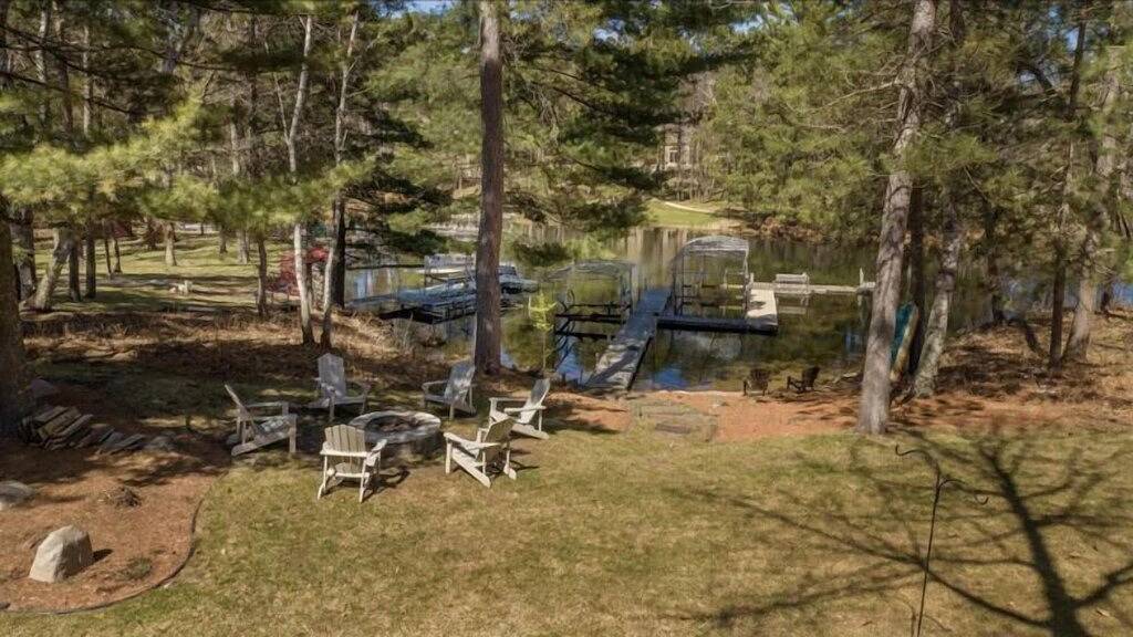 New Design~Summer on Chain of Lakes~Kings~Game Room in Crosslake, Crow Wing County