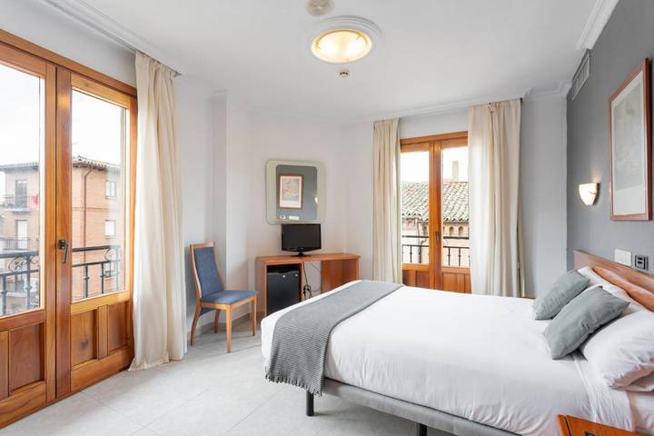 Hôtel pour 2 personnes, avec terrasse - 1