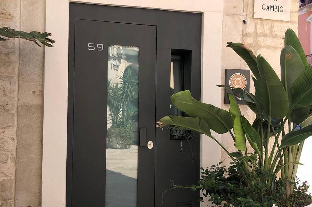 Locus Pendinelli Trani.The philosophy of a b&b, the details of a hotel!!! in Trani, Barletta-Andria-Trani