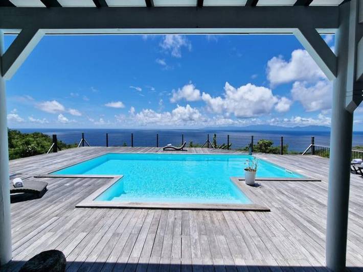 Appartement de vacances pour 8 personnes, avec jardin et piscine, adapté aux familles