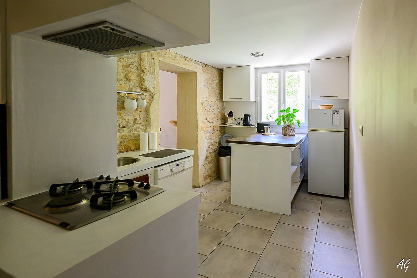 Gîte auténtico con terraza y jardín privado en Languedoc in Bernis, Costa mediterránea (Francia)