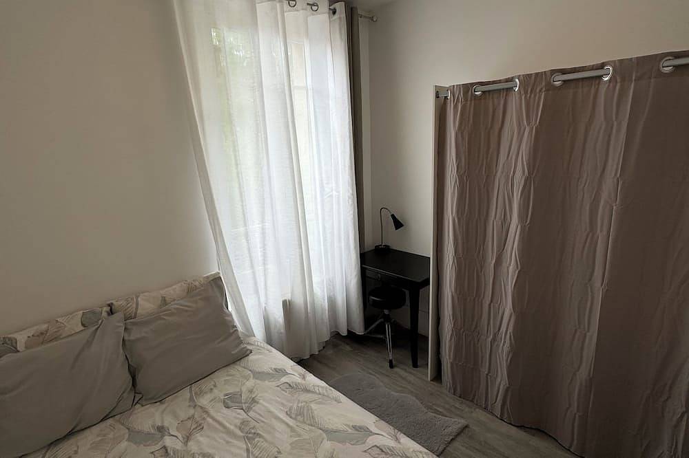 Entire apartment, Quiet, modern apartment in Puteaux - La Défense in Puteaux, Hauts-de-Seine