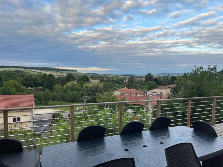 Location de vacances pour 2 personnes, avec balcon ainsi que piscine et vue dans Favières (Meurthe-et-Moselle) - 4