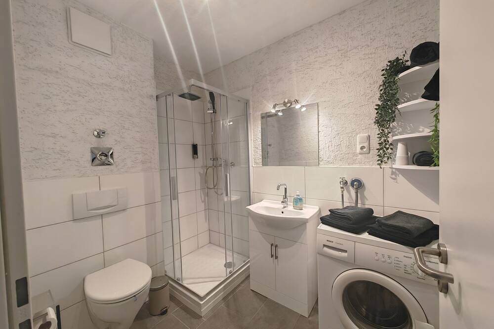 Ganze Wohnung, Gästewohnung und Service-Apartment Hermsdorf in Hohe Börde, Magdeburger Börde