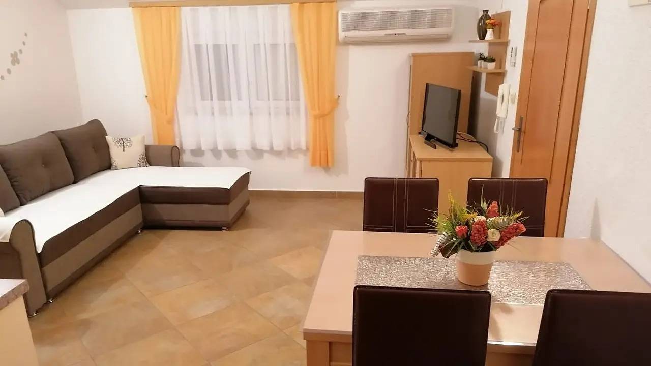 Ganze Ferienwohnung, Ferienwohnung für 5 Personen (35 m²) in Zablaće in Sibenik, Šibenik-Knin