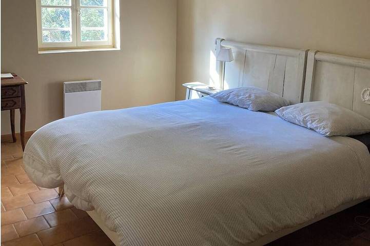 Maison de campagne pour 14 personnes, avec jardin à Signes - 3