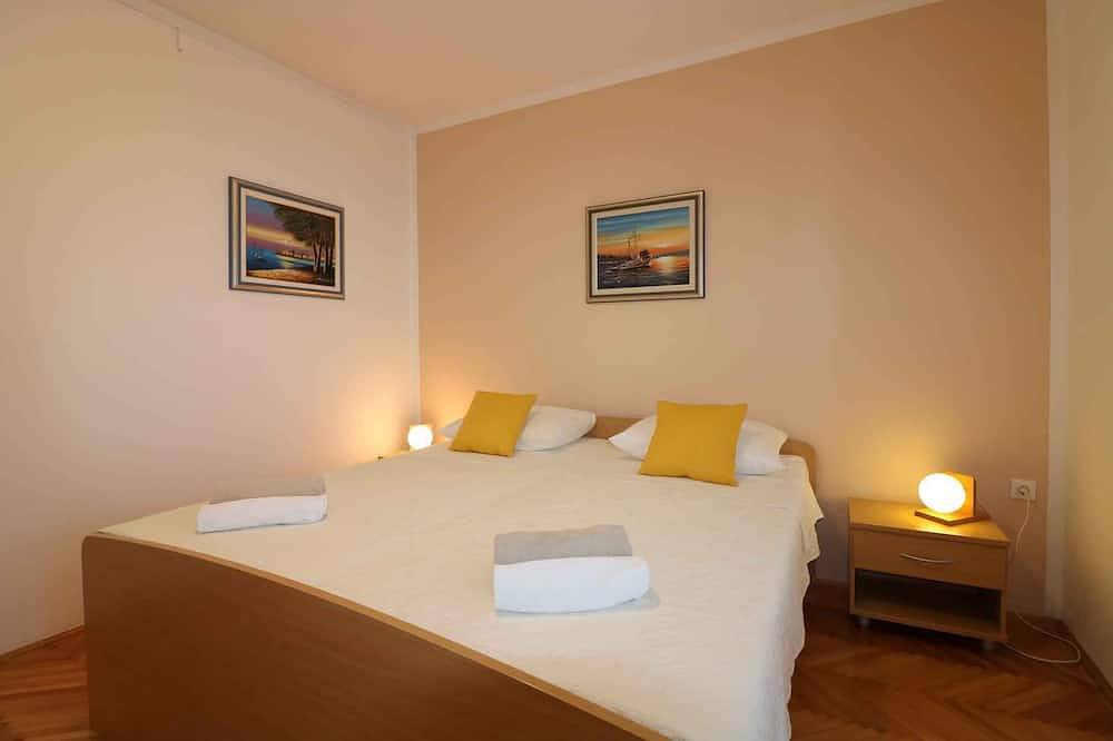 Geheel appartement, Vakantiewoning met buitenzwembad in Poreč, Porec en omgeving