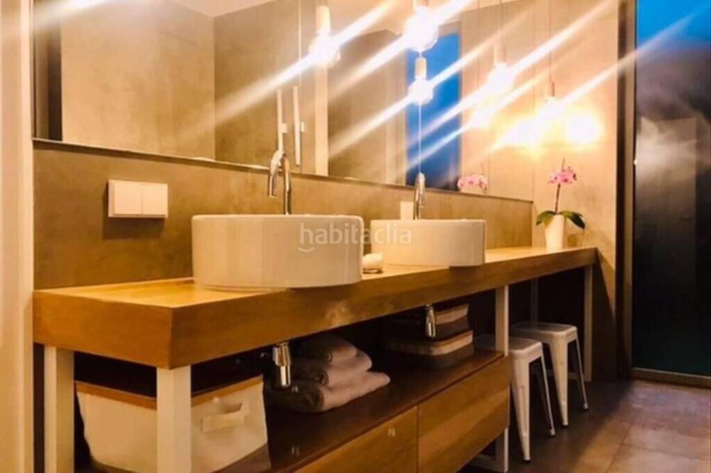 Exclusiva villa con piscina privada totalmente equipada in Olot, Parc Natural de Zona Volcànica de la Garrotxa