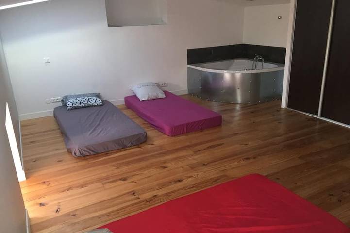 Location de vacances pour 7 personnes, avec jardin ainsi que terrasse et jacuzzi à Mouzieys-Panens - 3