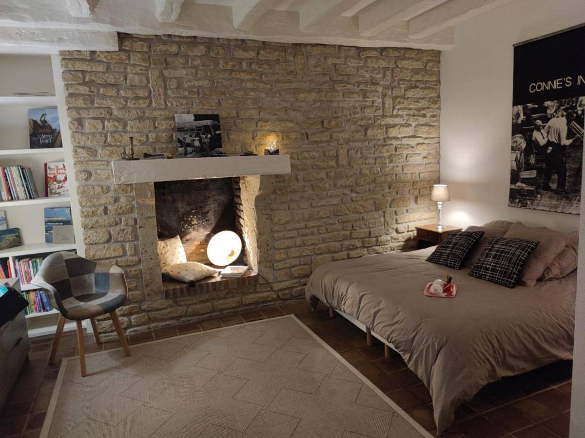 La Huppe - Chambre d'hote in Charrais, Vienne (France)
