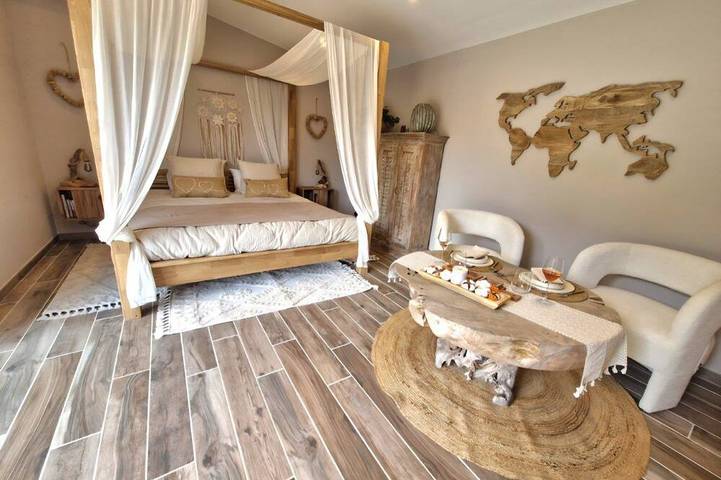 Ganze Wohnung, Romantic Suite for 2 People • Private Jacuzzi • Exclusive Pool • Provence in Trans-en-Provence, Draguignan Region
