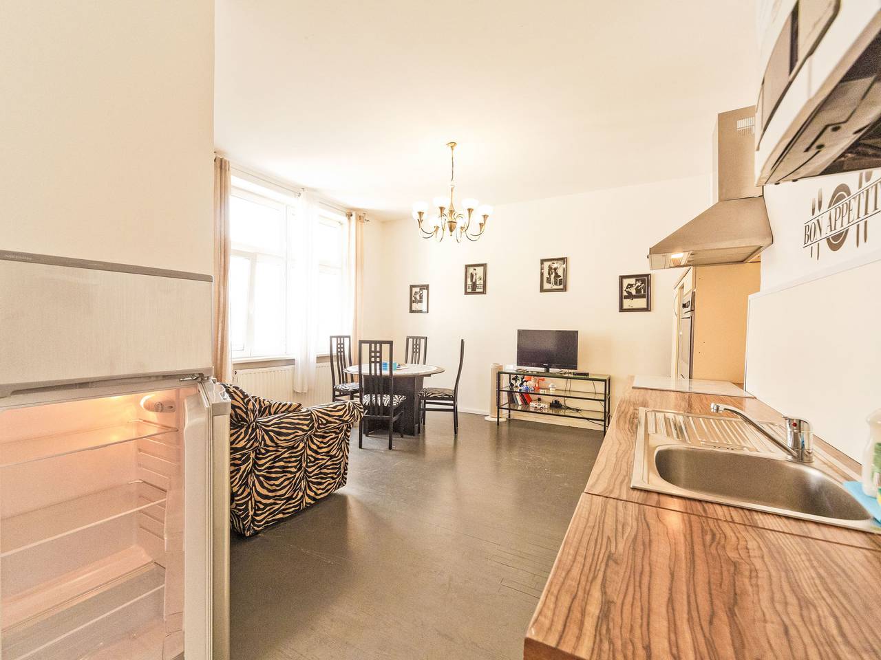 Ολόκληρο το διαμέρισμα, Große Ferienwohnung in Fünfhaus mit Garten in Βιέννη, Donau Niederösterreich
