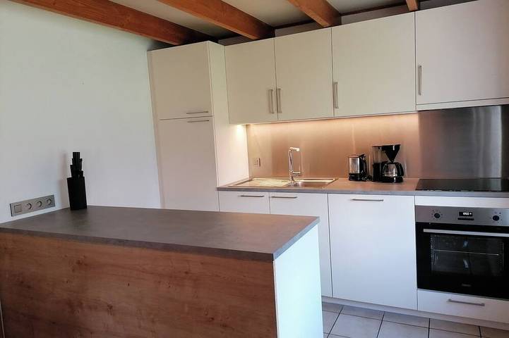 Ferienhaus für 6 Personen, mit Terrasse und Pool sowie Garten und Whirlpool, mit Haustier in Belgische Küste