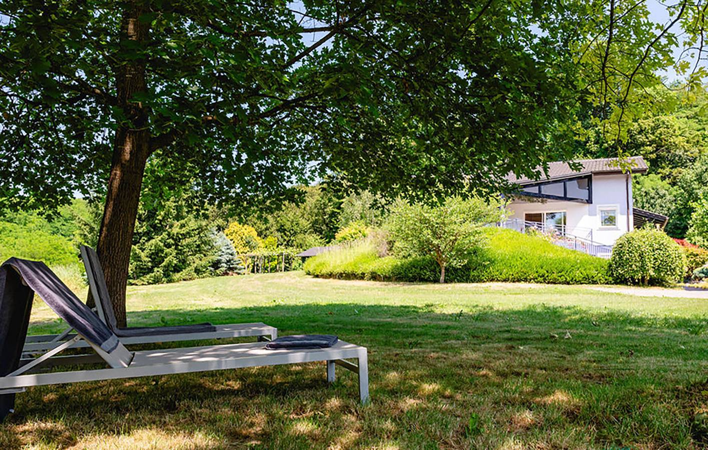 Schickes Apartment mit einem Schlafzimmer, Pool und WLAN, 400 m vom Zentrum von Pregrada entfernt in Krapina-Zagorje