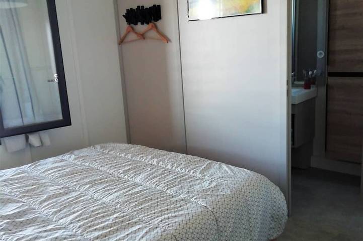 Gîte pour 6 personnes, avec terrasse ainsi que jardin et piscine à Pomérols - 2