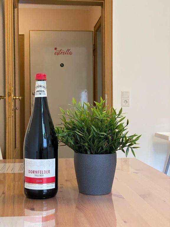 Ferienwohnung für 5 Personen, mit Balkon und Terrasse sowie Garten in Herne
