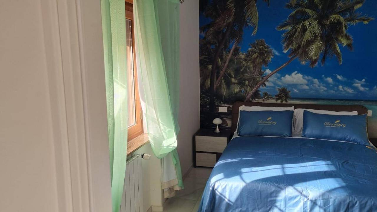 Double Room with Private Bathroom in Ardea, Provincia di Roma