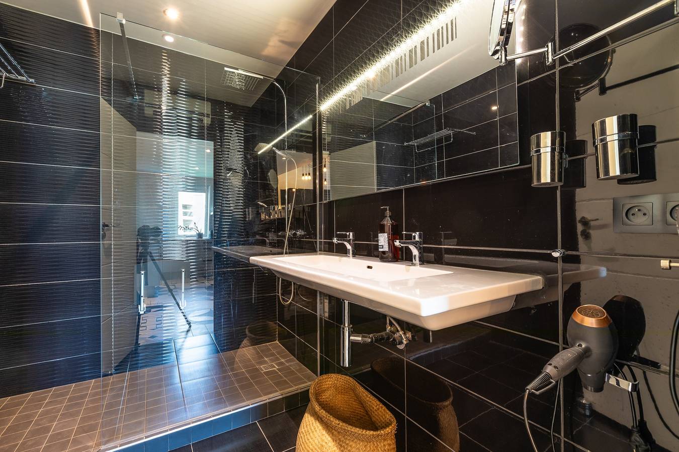 Appartement entier, Mulligan - appartement Regina vue mer et golf in Le Phare (Biarritz), Biarritz