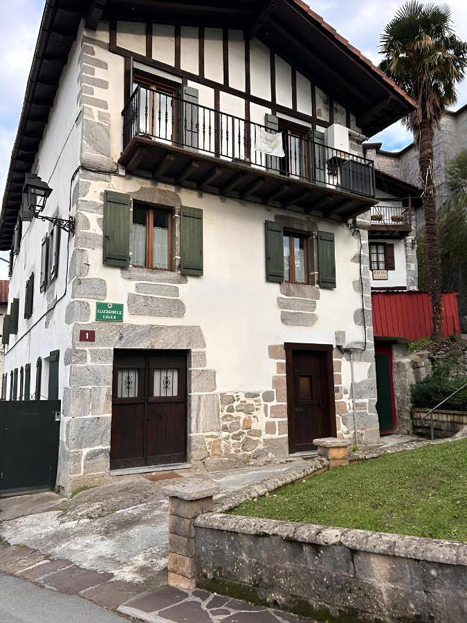 Gîte pour 6 personnes, avec vue à Lesaka - 2