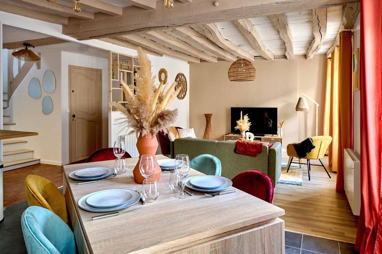 Appartement entier, "Le Julitte" le logement hyper cosy avec 3 chambres en hyper centre ville in Nevers, Nièvre