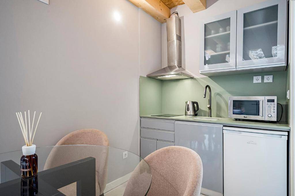 Ganzes Studio, Guestready - Comendador Sto Ildefonso A (Mezz) in Porto, Porto Distrikt