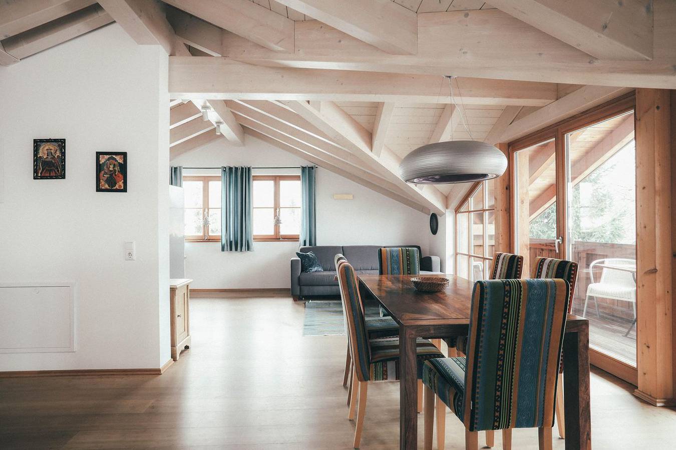 Ganze Wohnung, Luna Blanca 3 – Stilvolle Ferienwohnung mit Balkon und Bergblick in Neuschwanstein, Schwangau