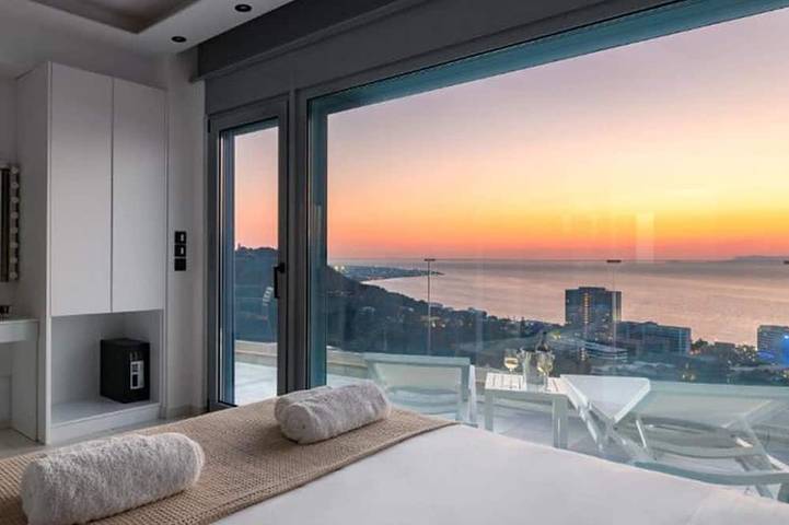 Ferienwohnung für 6 Personen, mit Whirlpool und Balkon sowie Garten in Rhodos Stadt