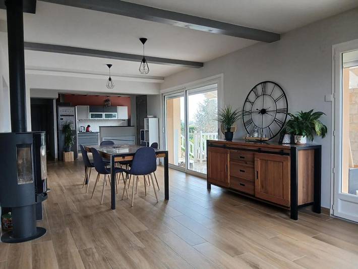 Maison de vacances pour 6 personnes, avec Balcon ainsi que Terrasse et Jardin à Davézieux