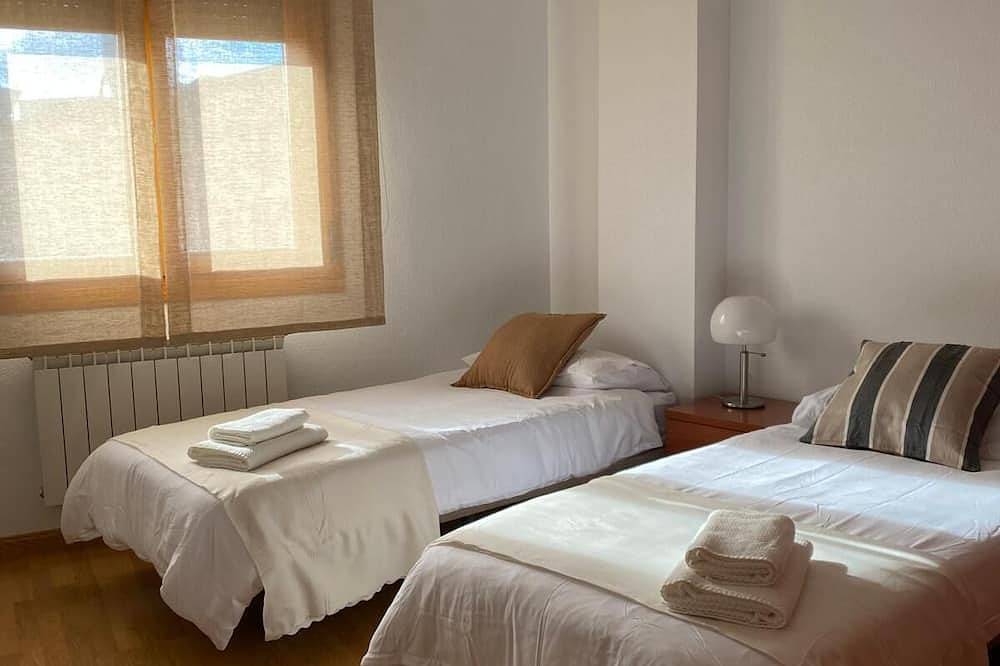 Entire apartment, Piso equipado para 4 personas en Corella in Corella, Navarra Province