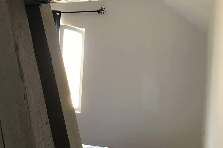 Gîte pour 6 personnes, avec jardin et terrasse ainsi que piscine et jacuzzi, animaux acceptés à Fronsac - 3