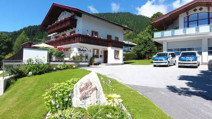 Hütte für 3 Personen, mit Garten und Balkon sowie Ausblick, kinderfreundlich in Dachstein