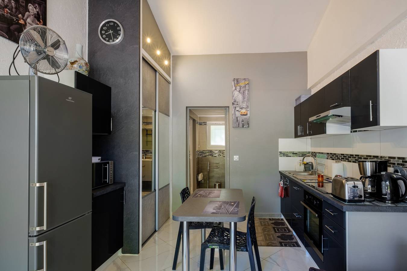 Ganze Wohnung, Ferienwohnung "Lou Paradou" mit Gemeinschaftspool, privater Terrasse und Wlan in Saint-Cézaire-sur-Siagne, Cannes und Umgebung