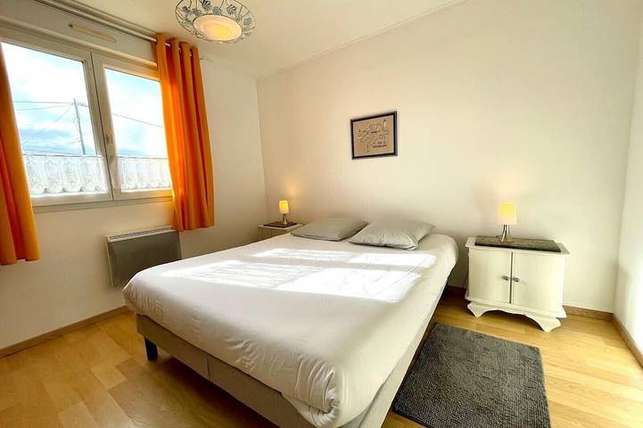 Location de vacances pour 6 personnes, avec terrasse et jardin dans Plage Du Billou Santec - 2