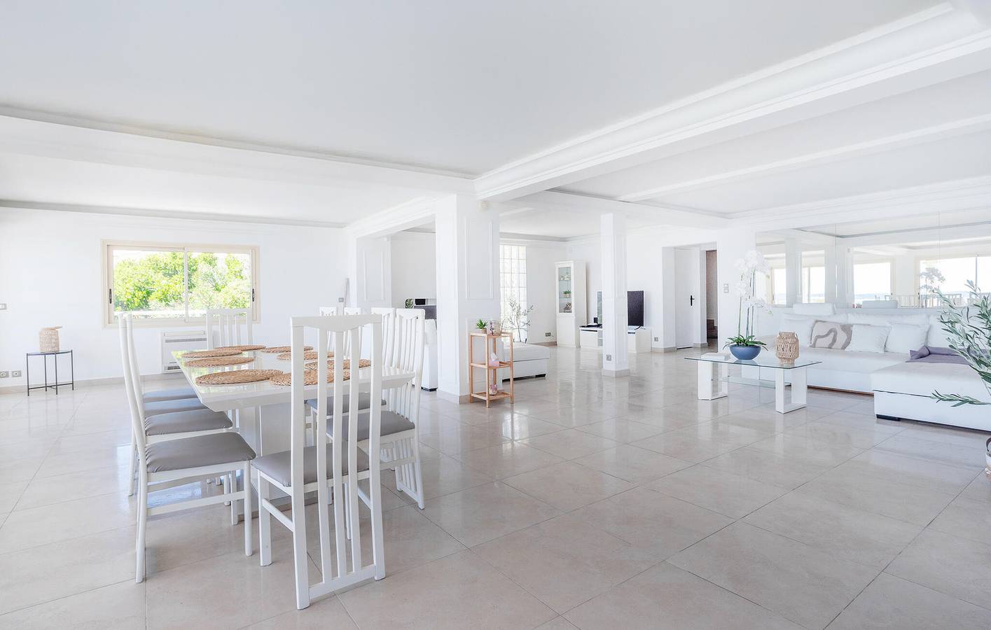 Luxuriöses Apartment mit Pool und Parkplatz, 2 km zum Strand in Les Issambres, Roquebrune-sur-Argens