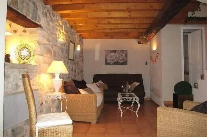 Location de vacances pour 3 personnes, avec jardin et terrasse dans Abbaye de Saint Michel de Frigolet - 4