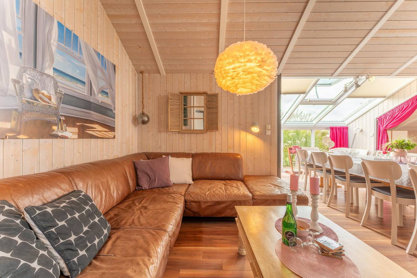 12 Personen Familienferienhaus mit Sauna, Whirlpool, zwei Duschen und Toiletten, Kaminofen und Kanu in 1. Reihe zum See mit wundervollem Seeblick in Otterndorf in Otterndorf, Cuxland