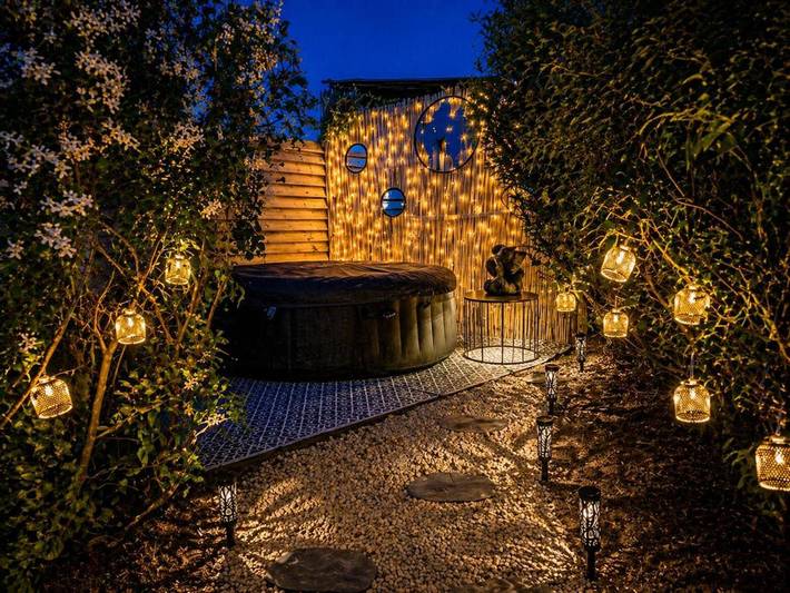 Maison de vacances pour 4 personnes, avec terrasse ainsi que jardin et jacuzzi