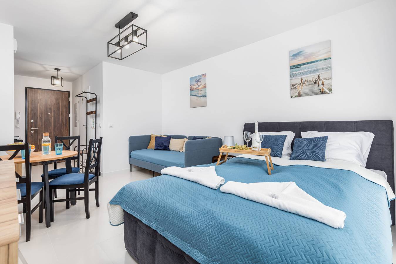 Ganzes Studio, Comfortable Apartment with Balcony | 250 m to the Beach in Międzywodzie, Wollin