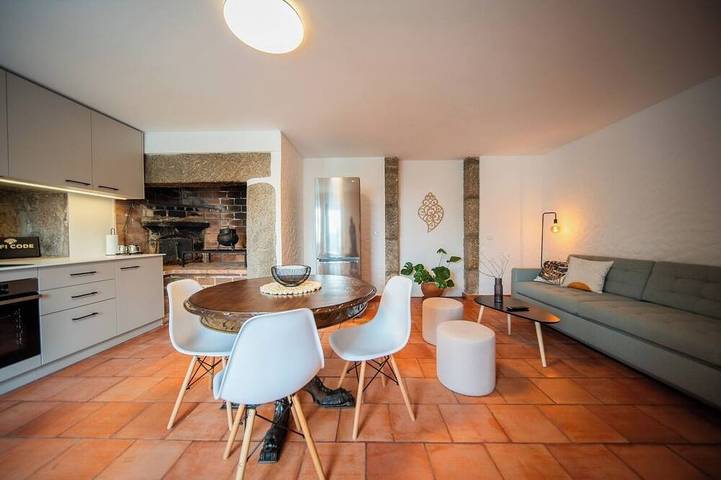 Apartamento para 3 personas, con piscina además de terraza y jardín, Se admiten mascotas en Viana do Castelo