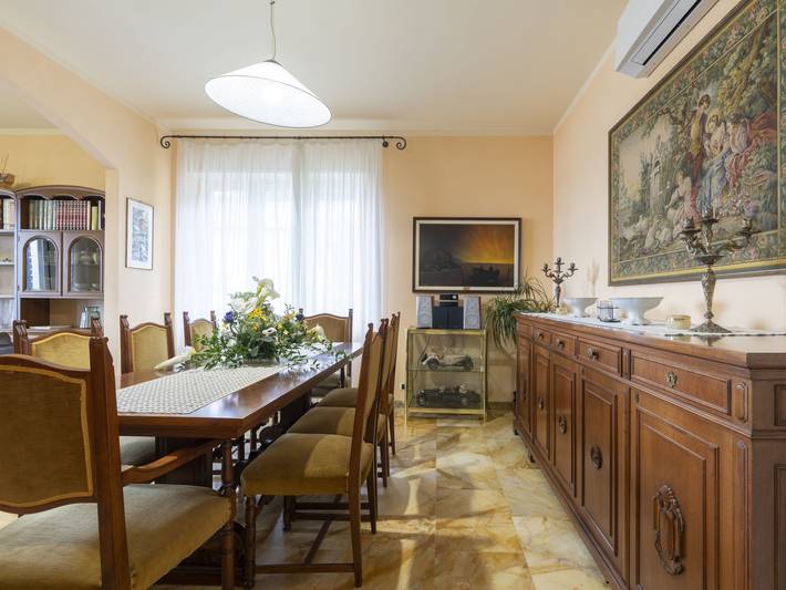 Ferienhaus für 9 Personen, mit Balkon und Terrasse sowie Garten und Ausblick in Cipressa - 3