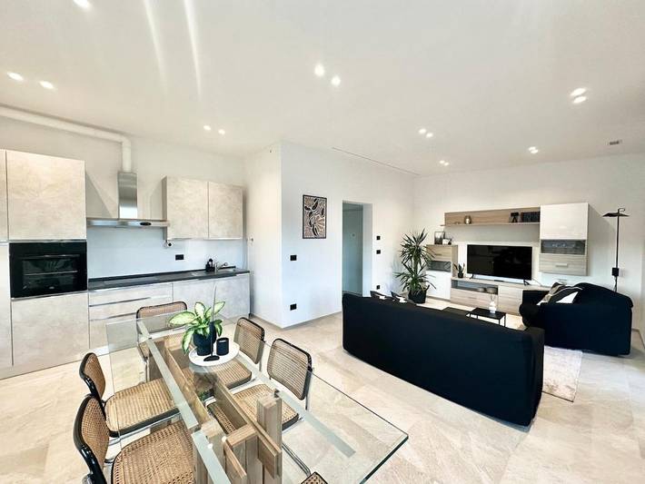 Gîte pour 2 personnes, avec Balcon ainsi que Terrasse et Jardin à Caraglio - 3