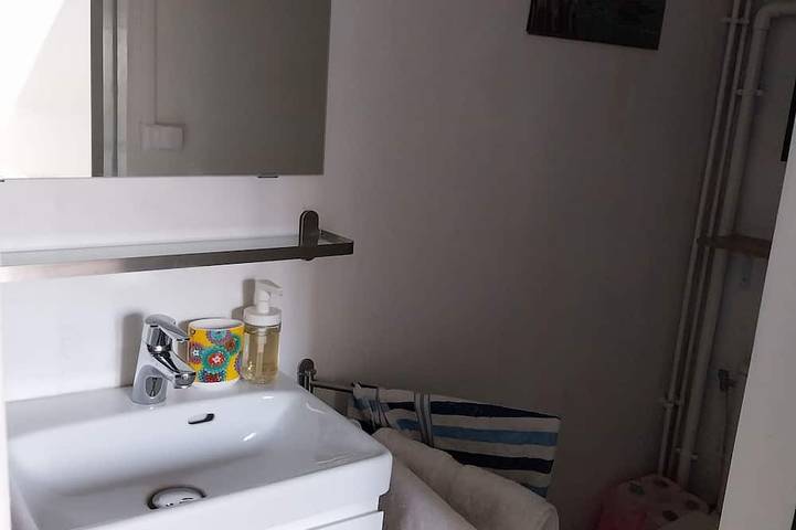 Entire apartment, Cozy studio Clichy Levallois in Clichy, Hauts-de-Seine